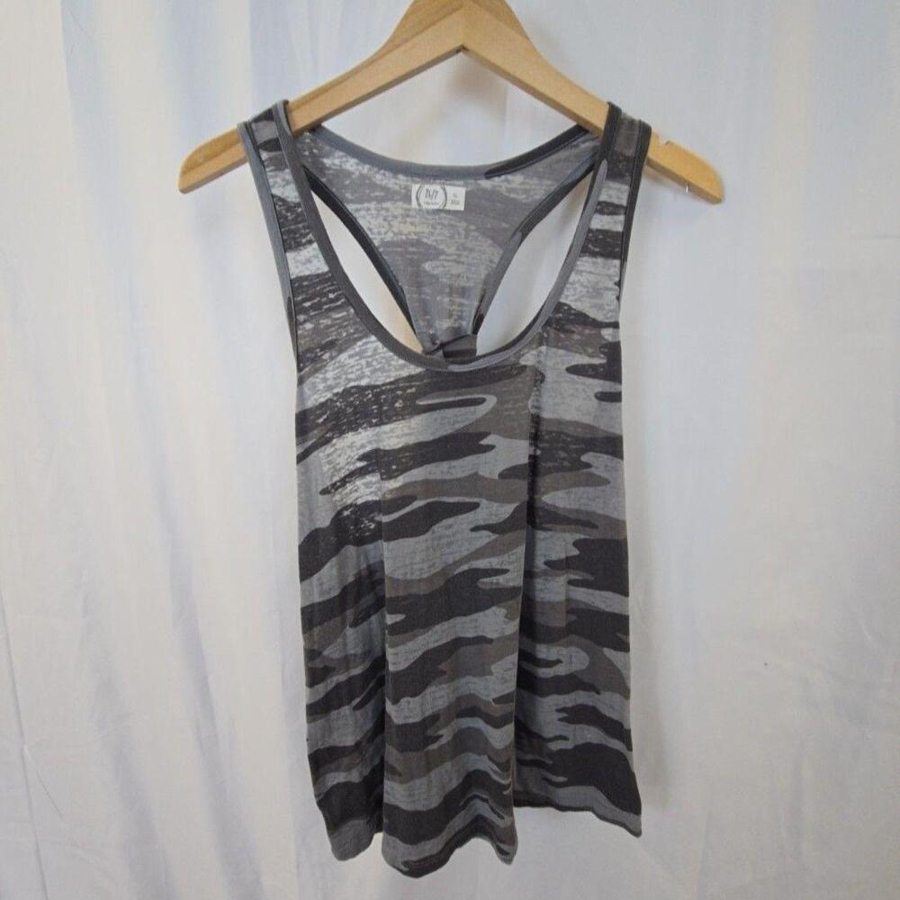 Maurices Tank Top Womens XL Gray Camo Racerback Scoop Neck Lightweight Knit